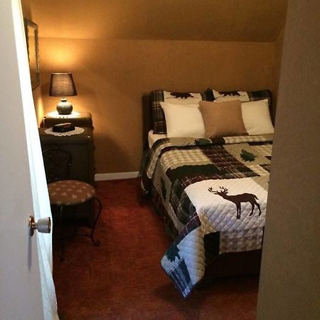 Emily'S Place B&B Creemore Екстер'єр фото